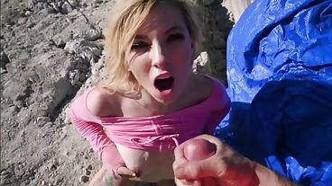 Пикапер трахнул красивую блондинку на стройке и кончил на лицо