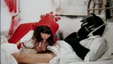 Порнографический спектакль о Красной шапочке